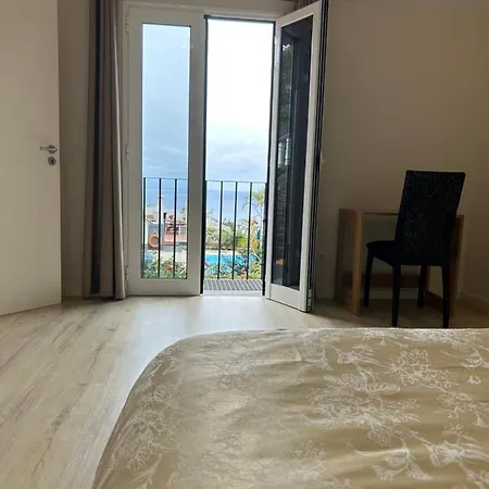 Tropical Garden アルコ・ダ・カリェタ