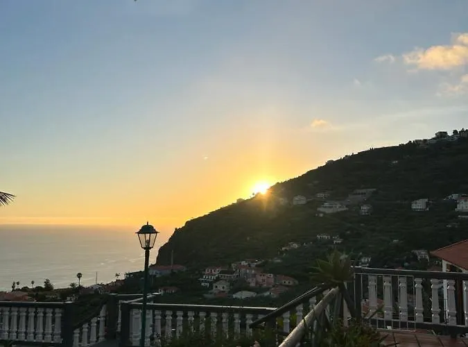 Tropical Garden Ferienhaus