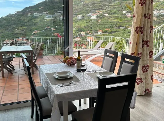 Tropical Garden Ferienhaus *